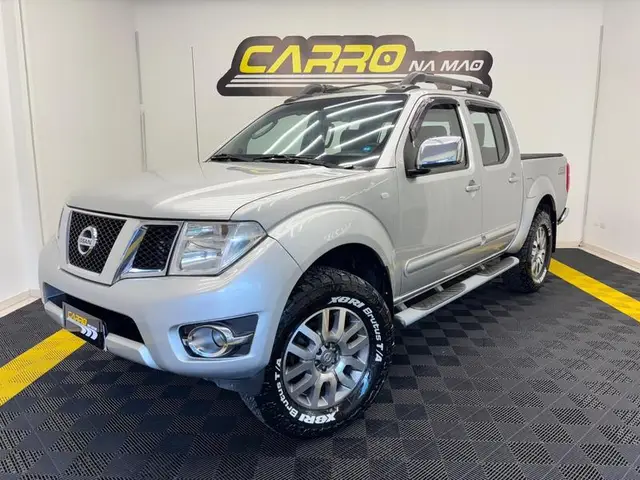 Carro Nissan Frontier 2014 2.5 TD CD 4x4 SL (Aut)