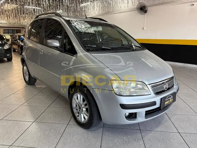 Carro Fiat Idea 2010 ELX 1.4 (Flex)