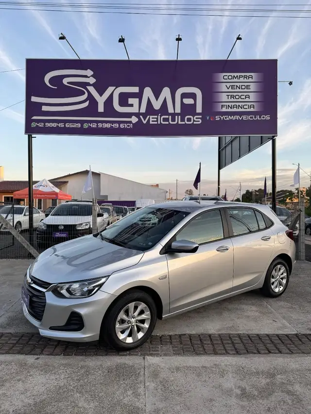 Carro Chevrolet Onix 2023 LT 1.0