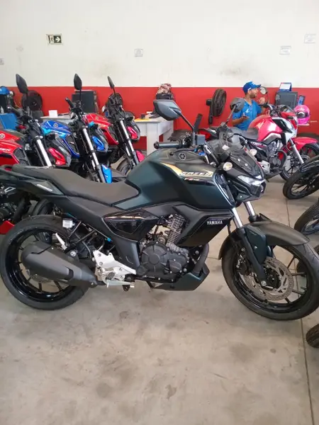 Moto Yamaha Fazer FZ15 2025 ABS Connected