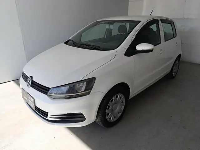 Carro Volkswagen Fox 2017 1.0 MPI Trendline (Flex)