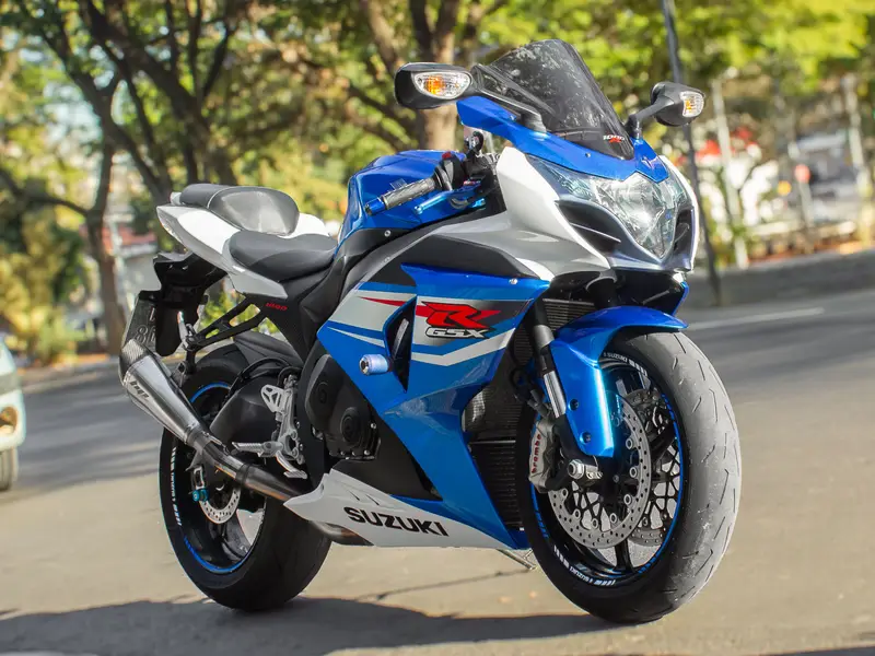 Suzuki GSX R