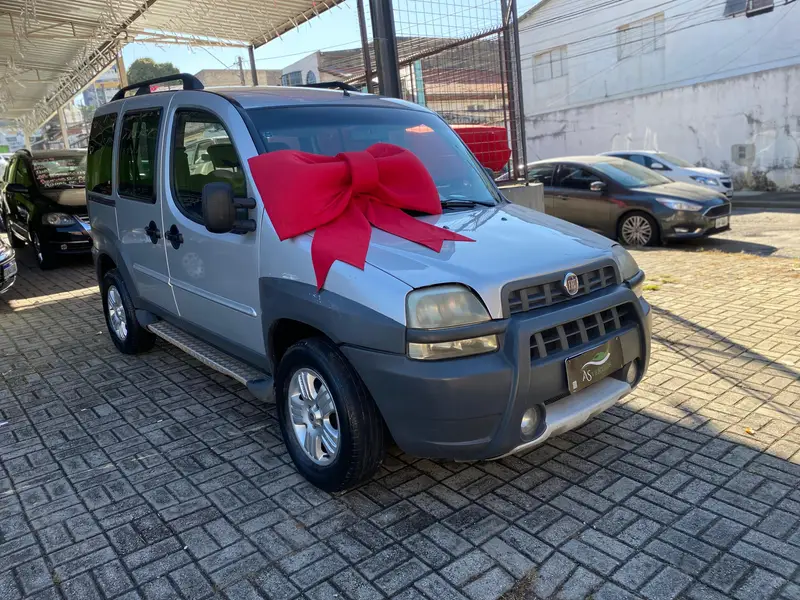 Fiat Doblò Adventure 1.8 8V (Flex)
