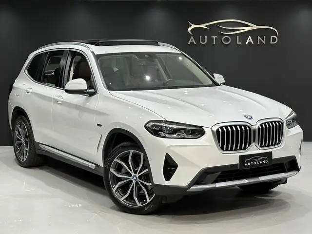 Carro BMW X3 2023 xDrive30e X Line 2.0 Turbo (Aut.) (Híb.)