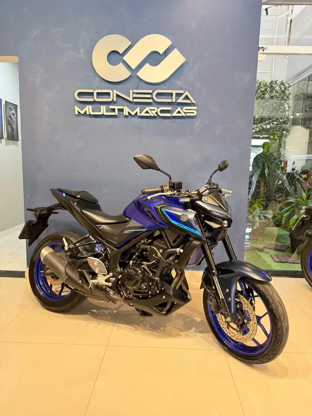 Carro Yamaha MT-03 2024 ABS