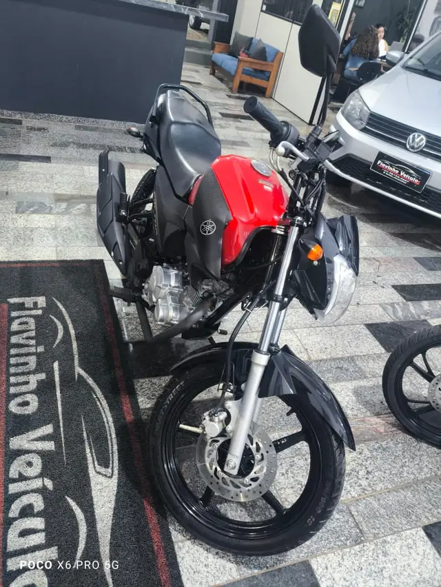 Moto Yamaha YBR 125i Factor 2025 UBS