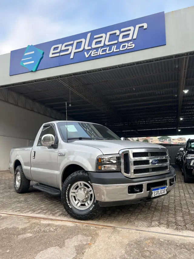 Carro Ford F-250 2009 XLT 4x2 3.9 (Cab Simples)