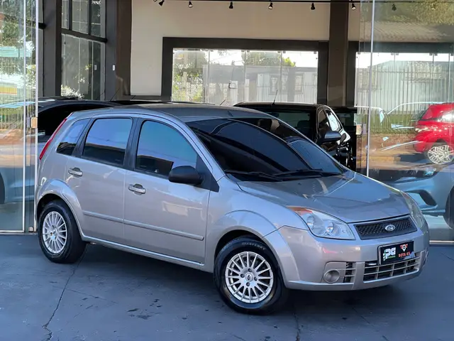 Carro Ford Fiesta Hatch 2008 Class 1.6 (Flex)