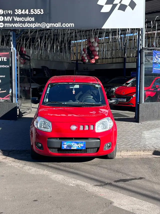 Carro Fiat Uno 2014 Vivace 1.0 8V (Flex) 4p