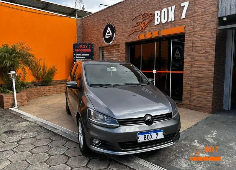 Volkswagen Fox 1.0 MPI Track (Flex)