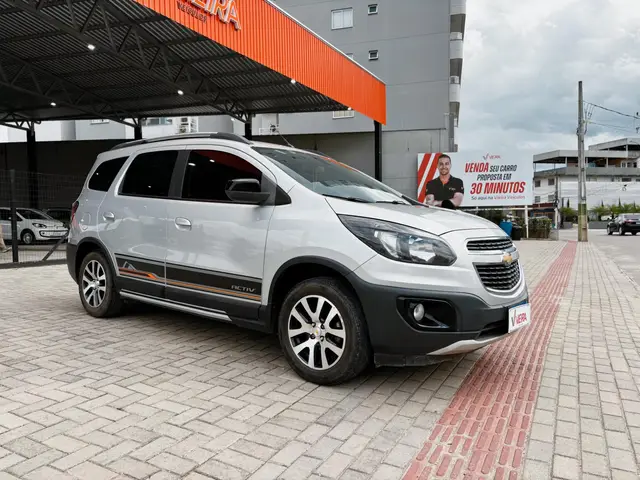 Carro Chevrolet Spin 2018 LT 5S 1.8 (Flex)