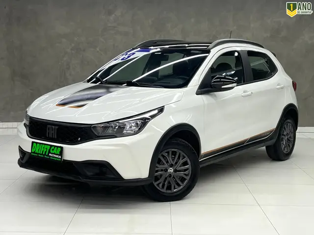 Carro Fiat Argo 2023 Trekking 1.3 (Flex)