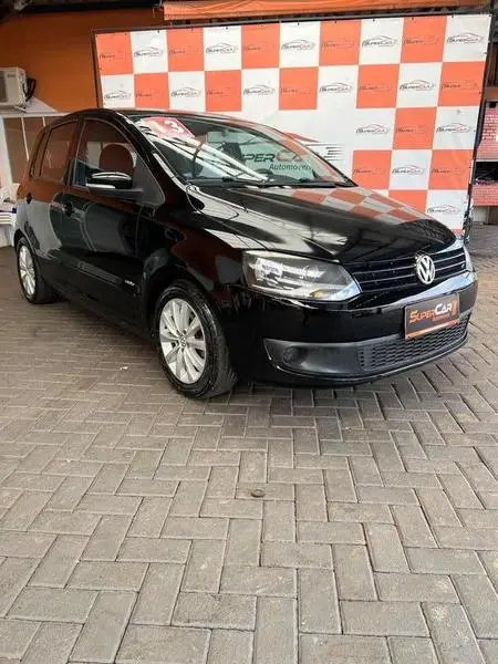 Carro Volkswagen Fox 2013 1.0 TEC (Flex) 2p