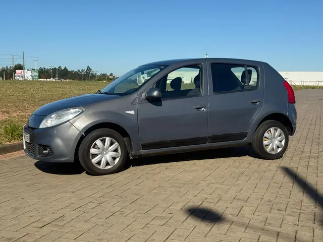 Carro Renault Sandero 2013 Expression 1.0 16V (flex)