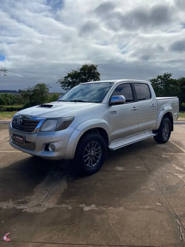 Carro Toyota Hilux Cabine Dupla 2012 Hilux 3.0 TDI 4x4 CD SRV (Aut)