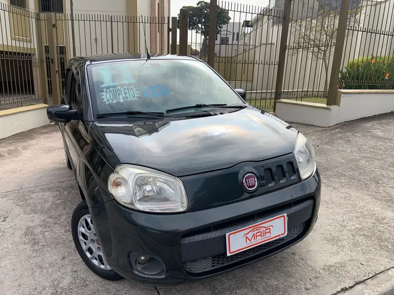 Fiat Uno Vivace 1.0 8V (Flex) 4p