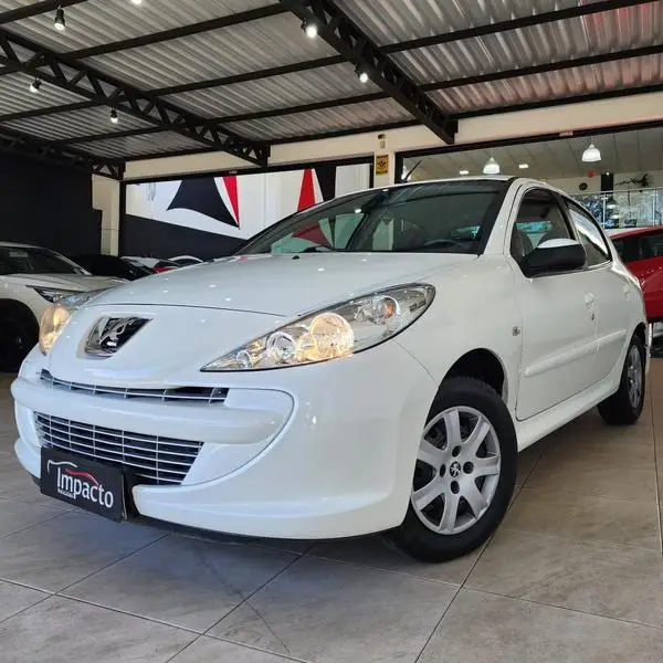 Carro Peugeot 207 2013 Hatch XR 1.4 8V (flex) 4p