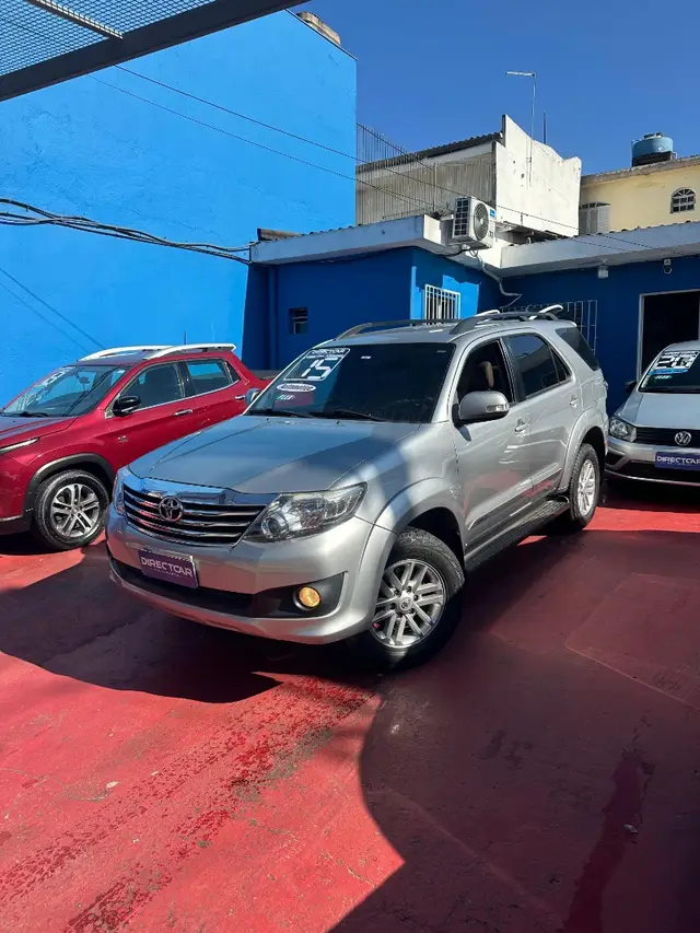 Carro Toyota SW4 2015 SR 4x2 2.7/ 2.7 Flex 16V Aut.