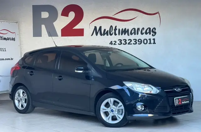 Carro Ford Focus Hatch 2015 SE 1.6 16V TiVCT PowerShift