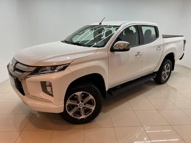Carro Mitsubishi L200 Triton Sport 2022 HPE 2.4 DID-H 4x4 (Aut)