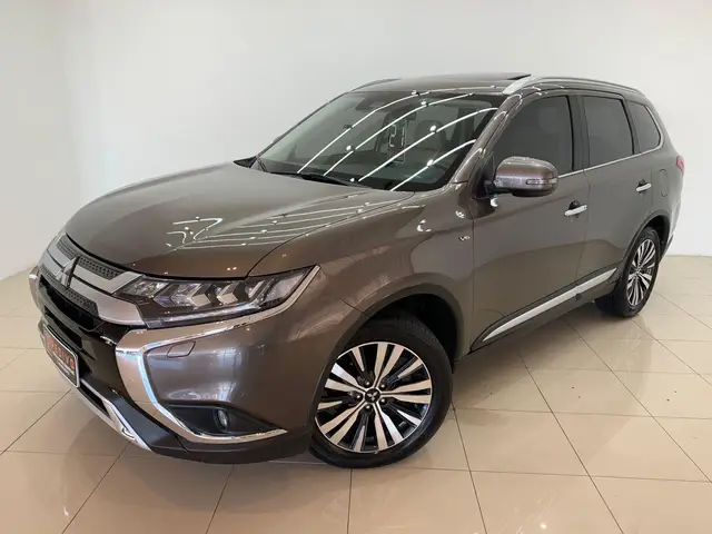 Carro Mitsubishi Outlander 2021 3.0 HPE-S 4WD CVT