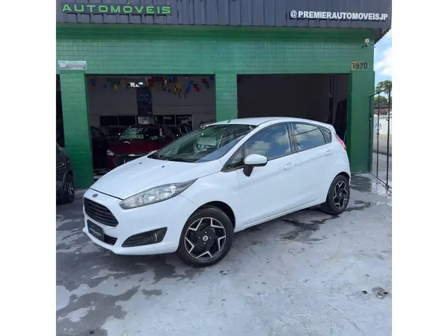 Carro Ford Fiesta Hatch 2014 1.5 (Flex)