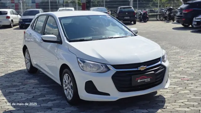Carro Chevrolet Onix 2023 LT 1.0