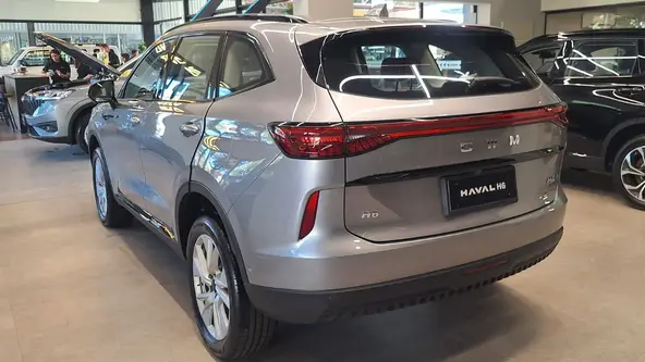 Edição limitada do SUV médio híbrido ainda tem espaço interno e porta-malas maiores, além de desempenho bem superior