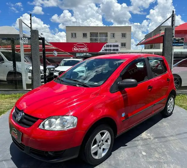 Carro Volkswagen Fox 2009 Route 1.0 8V (Flex)