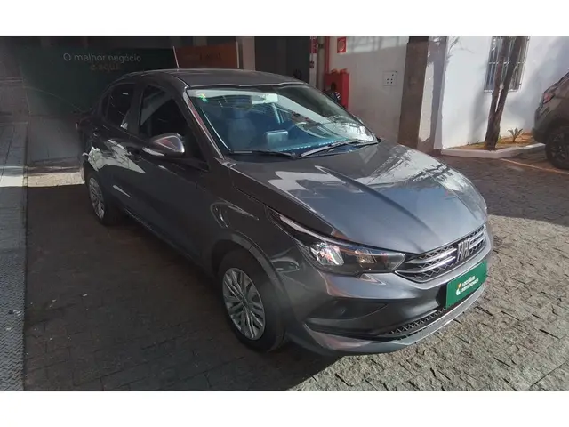 Carro Fiat Cronos 2024 Drive 1.3