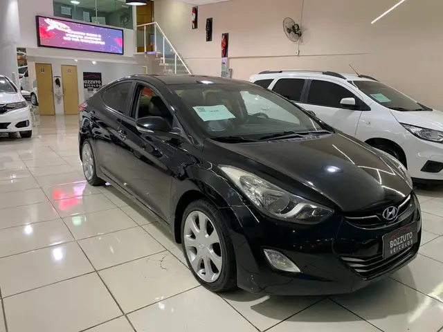 Carro Hyundai Elantra 2013 Sedan 1.8 GLS (aut)
