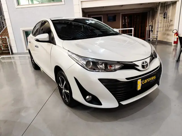 Carro Toyota Yaris Sedan 2020 1.5 XLS CVT (Flex)