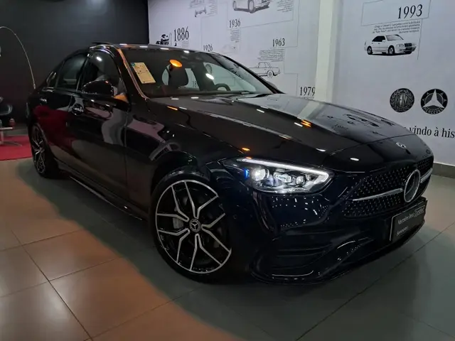 Carro Mercedes-Benz C 300 2024 AMG Line