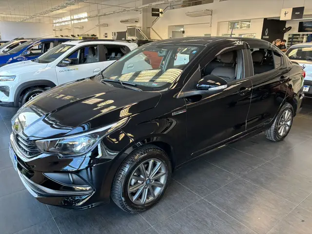 Carro Fiat Cronos 2025 Drive S-Design 1.3