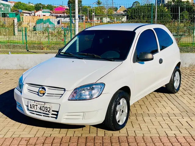 Carro Chevrolet Celta 2010 LS 1.0 (Flex) 4p