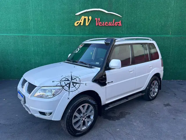 Carro Mitsubishi Pajero TR4 2015 2.0 16V 4X4 (Flex) (Aut)