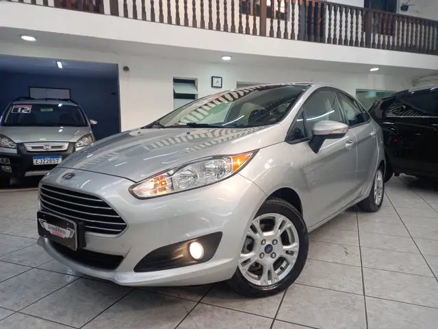 Carro Ford New Fiesta Sedan 2015 1.6 SE (Flex)