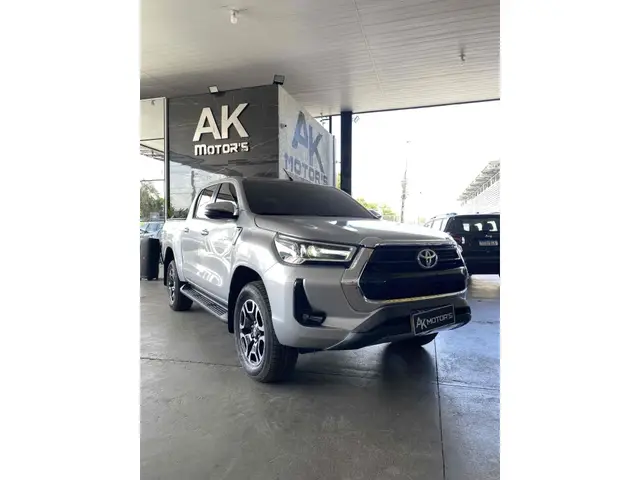 Carro Toyota Hilux Cabine Dupla 2025 SRX 4x4 2.8 Diesel