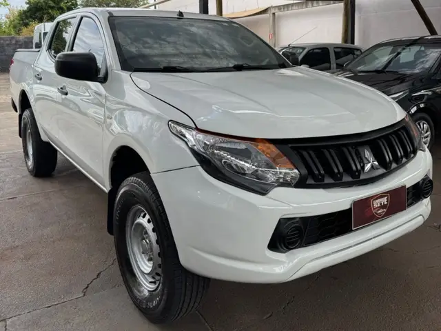 Carro Mitsubishi L200 Triton Sport 2021 Sport 2.4 DID-H GLX 4WD