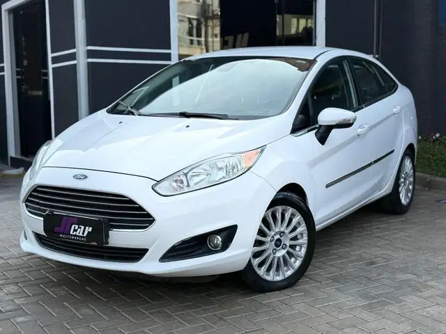 Carro Ford New Fiesta Sedan 2014 1.6 Titanium PowerShift (Flex)