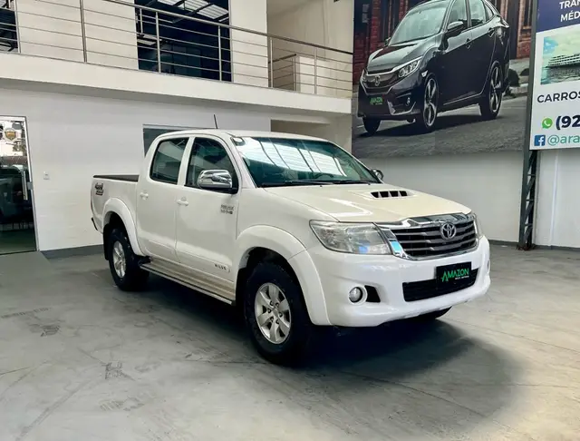 Carro Toyota Hilux Cabine Dupla 2015 Hilux 3.0 TDI 4x4 CD SRV (Diesel)