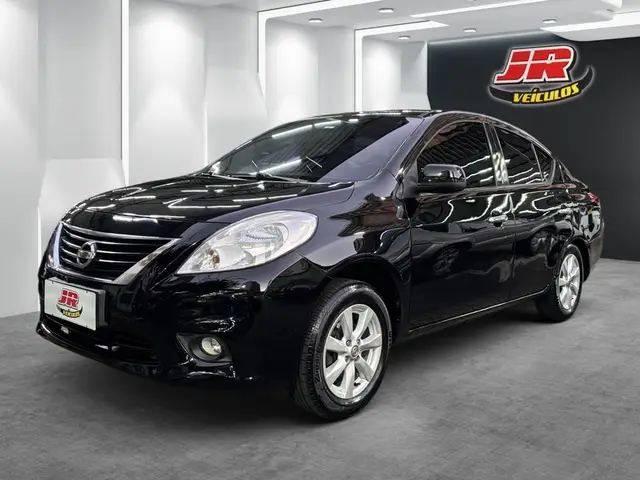 Carro Nissan Versa 2013 1.6 16V SL (Flex)