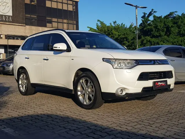 Carro Mitsubishi Outlander 2015 GT 4WD 3.0 V6 (Aut)