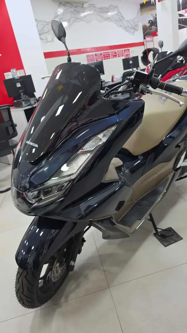 Moto Honda PCX 160 2025 DLX ABS
