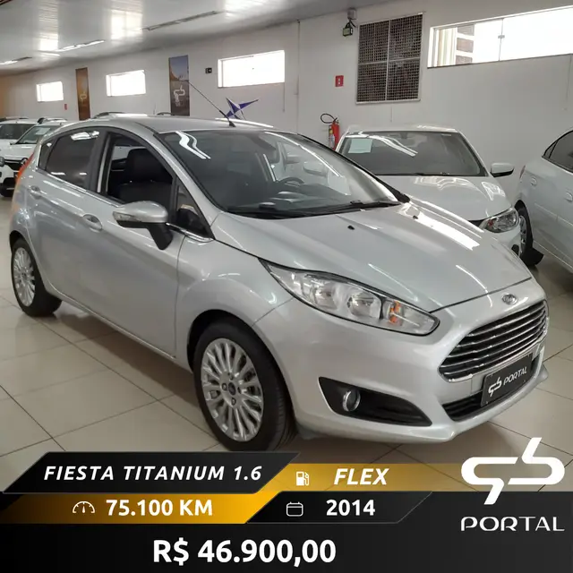 Carro Ford Fiesta Hatch 2014 Titanium Powershift 1.6 (Flex)