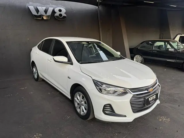 Carro Chevrolet Onix Plus 2021 1.0 LT II (Flex)