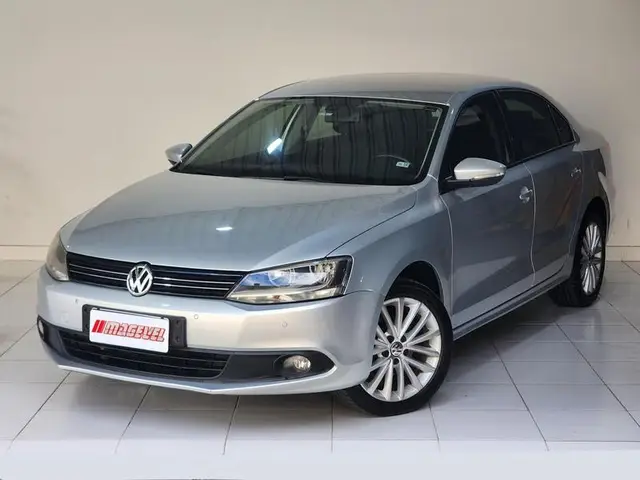 Carro Volkswagen Jetta 2011 2.0 Comfortline Tiptronic (Flex)