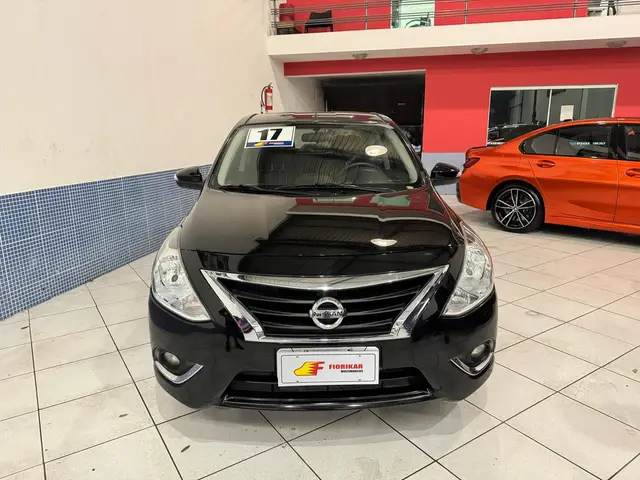 Carro Nissan Versa 2017 1.6 16V Unique CVT (Flex)