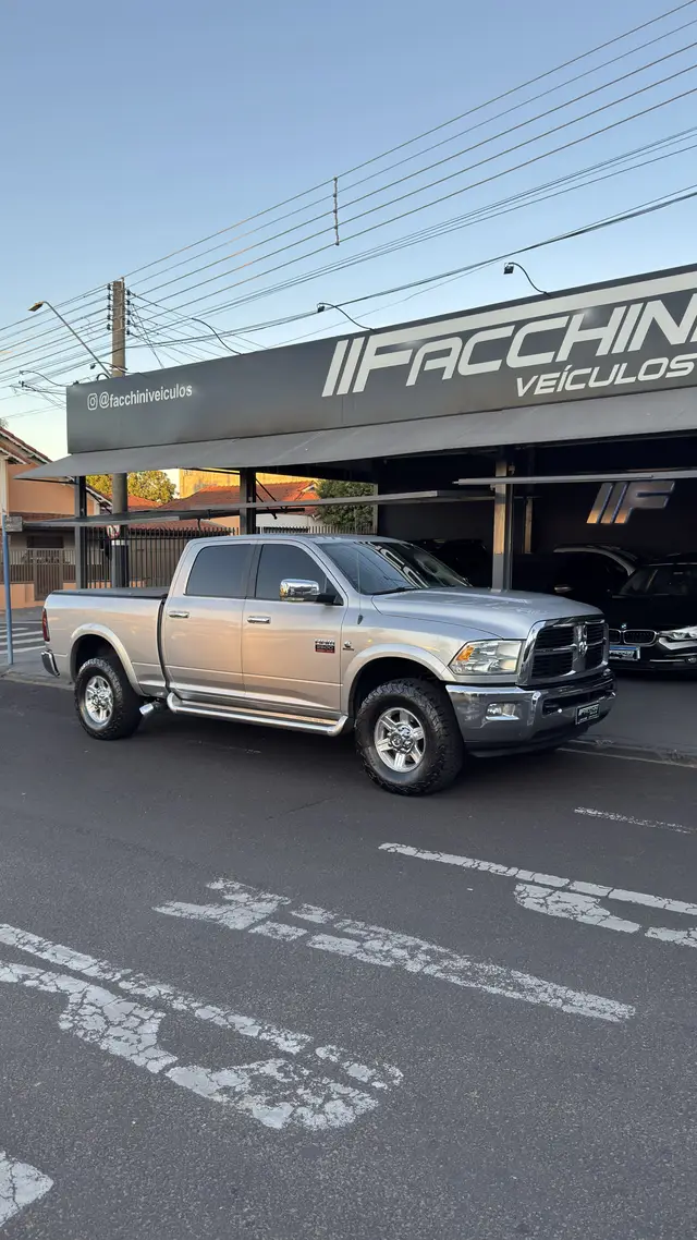 Carro RAM 2500 2012 2500 LARAMIE 6.7 TDI CD 4x4 Diesel