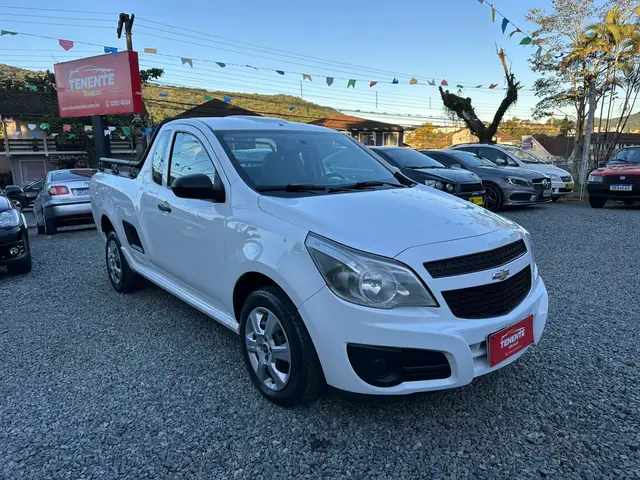 Carro Chevrolet Montana 2018 LS 1.4 (Flex)